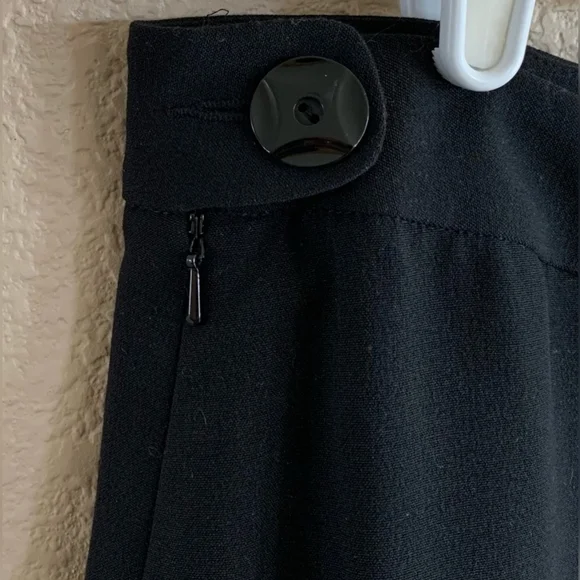 Anthropologie Elevenses Black Skirt Heart Lining Size 8 - Picture 3 of 4